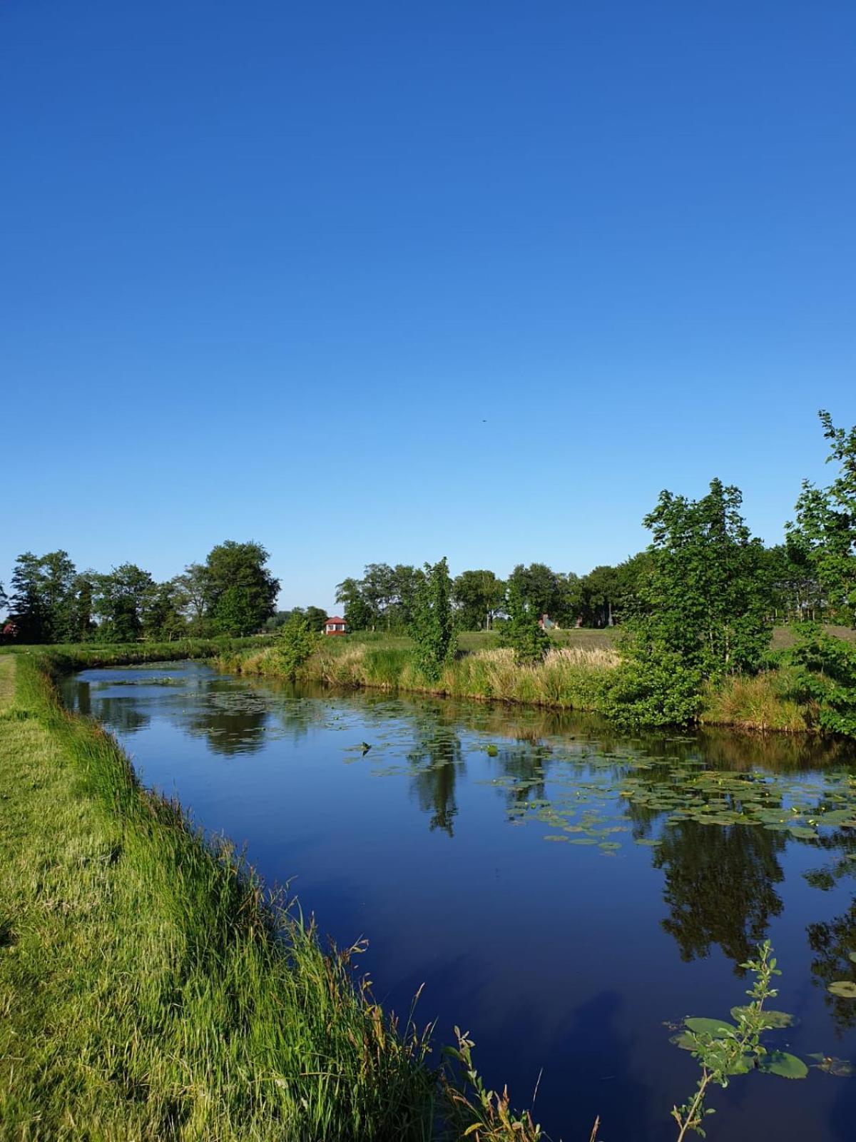 SüdbrookmerlandFerienhaus Grosses Meer Mit Ruderboot别墅 外观 照片